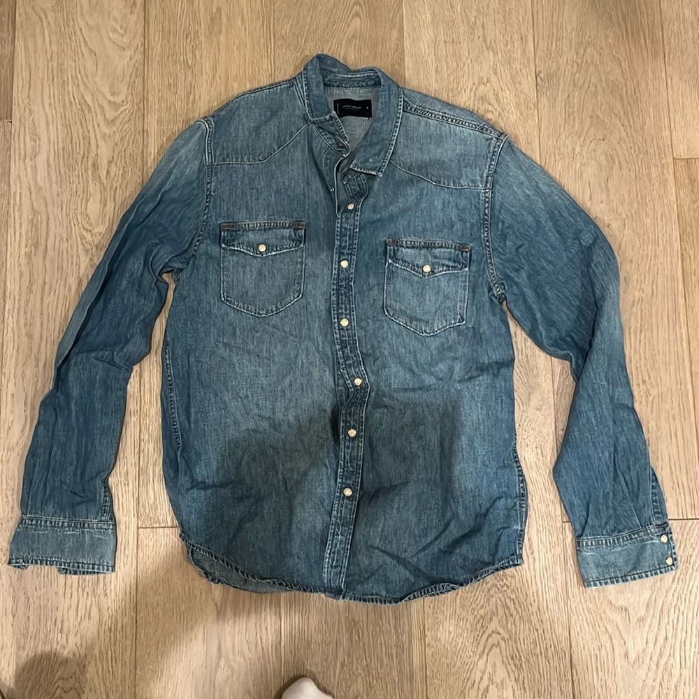 Lucky Brand medium wash western denim shirt.